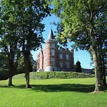 Castle With Wellness And Zipline