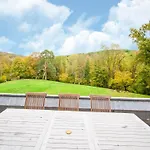 Prázdninový dům Castle With Wellness And Zipline