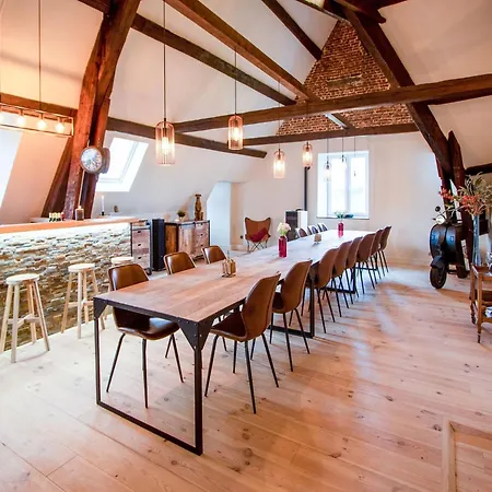 Castle With Wellness And Zipline Dom wakacyjny