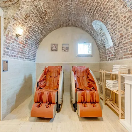 Castle With Wellness And Zipline Casa vacanze *