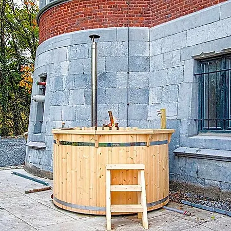 Castle With Wellness And Zipline Сasa de vacaciones